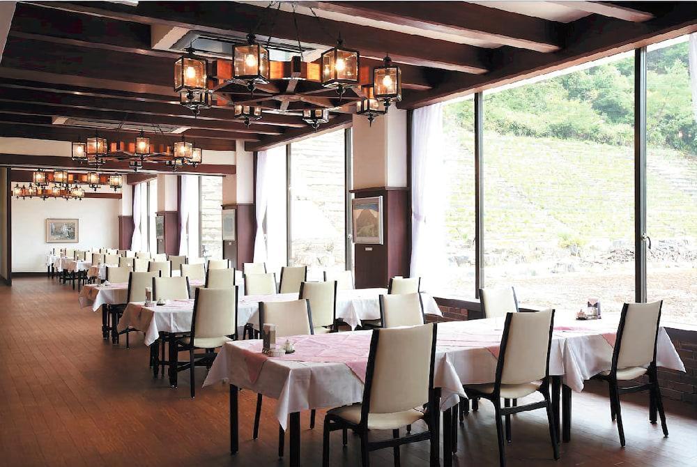 Nozawa Grand Hotel Exterior photo
